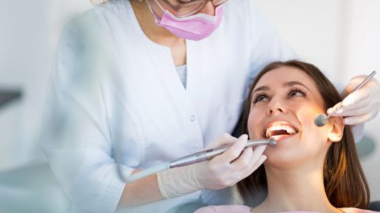 Förebyggande tandvård är en investering för friskare tänder